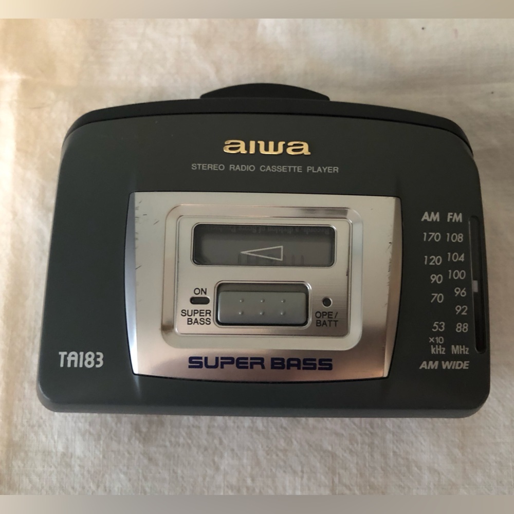 VTG Aiwa HS-TA183 walkman 90s